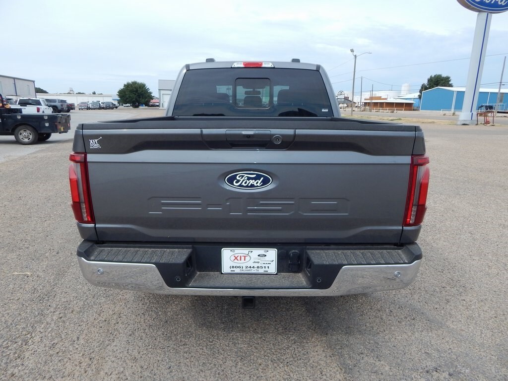 2025 Ford F-150 Lariat photo 4