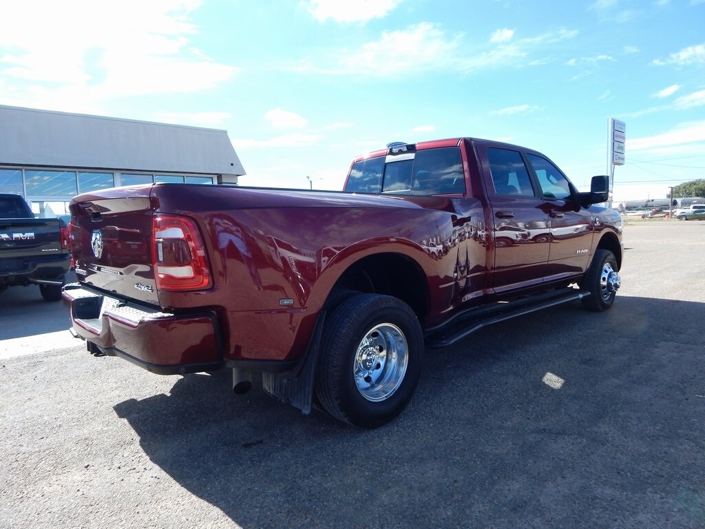 2023 Ram 3500 Laramie photo 4