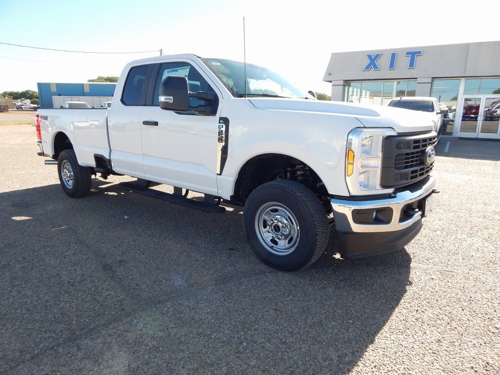 2026 Ford F-250 Super Duty XL's photo