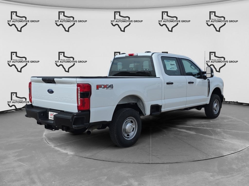 New 2026 Ford F-250SD XL Truck Crew Cab