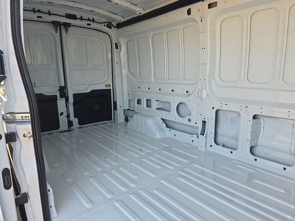 2026 Ford Transit Van Base - Photo 18
