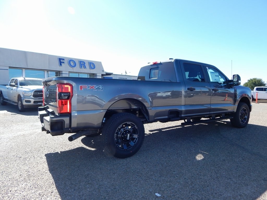 New 2026 Ford F-250SD Truck Crew Cab