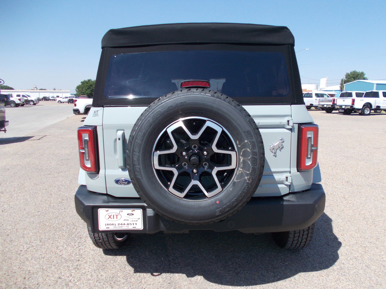 2024 Ford Bronco Outer Banks photo 4