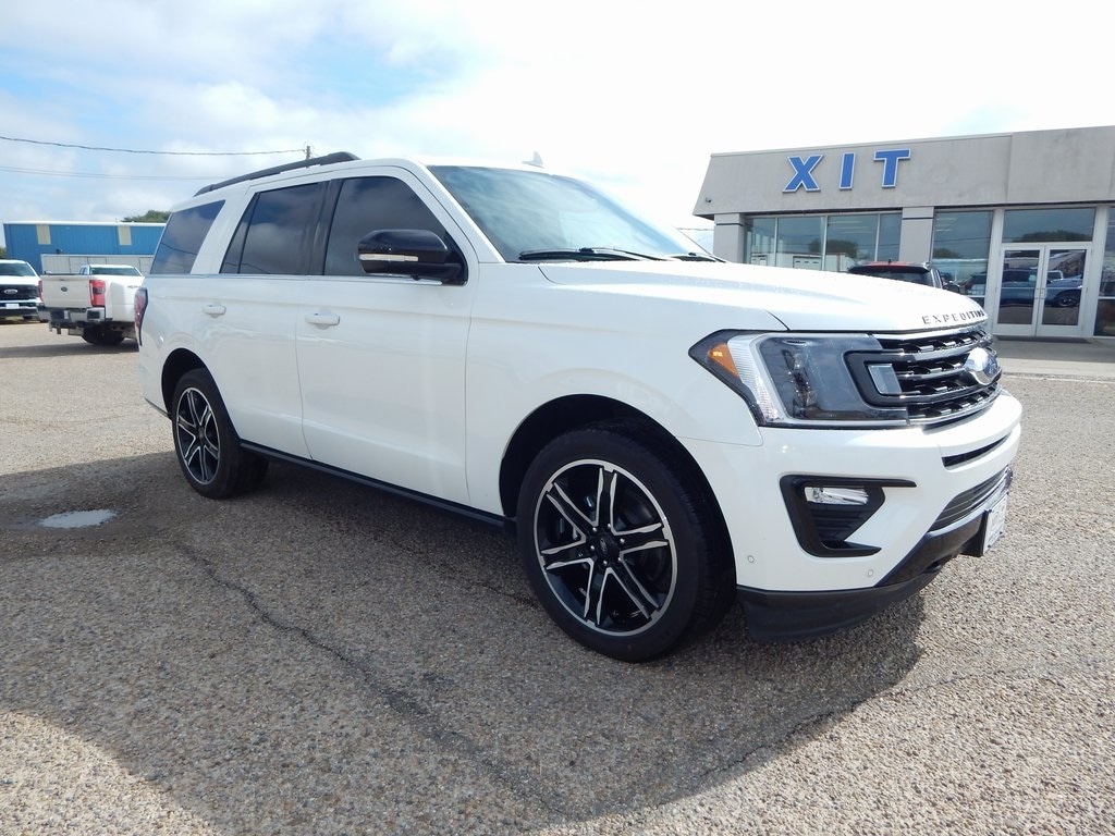 2021 Ford Expedition Limited's photo