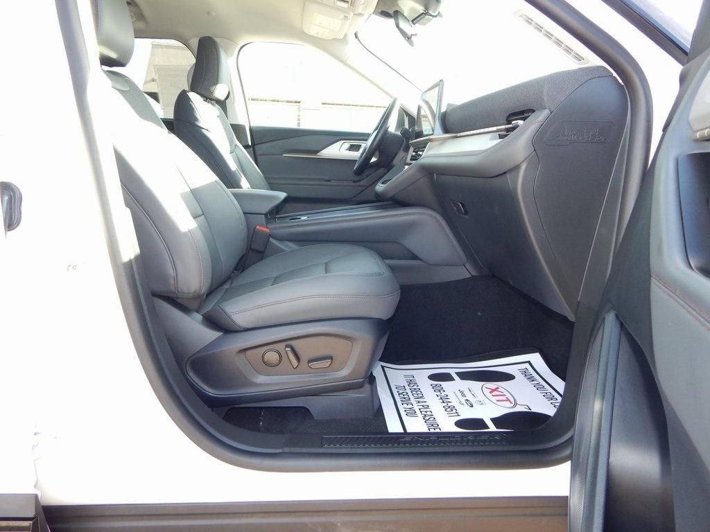 2026 Ford Explorer Active - Photo 16