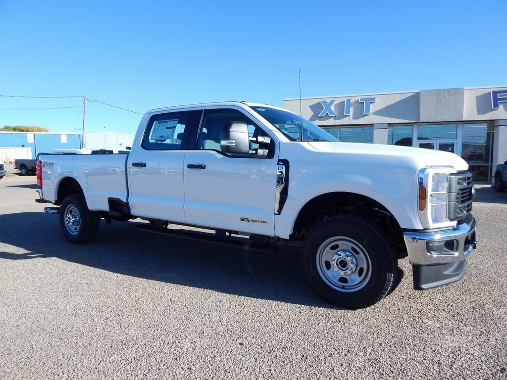 2026 Ford F-350 Super Duty XL's photo