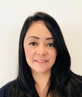 Staff member Lisa Jimenez from aa811f7646e9
