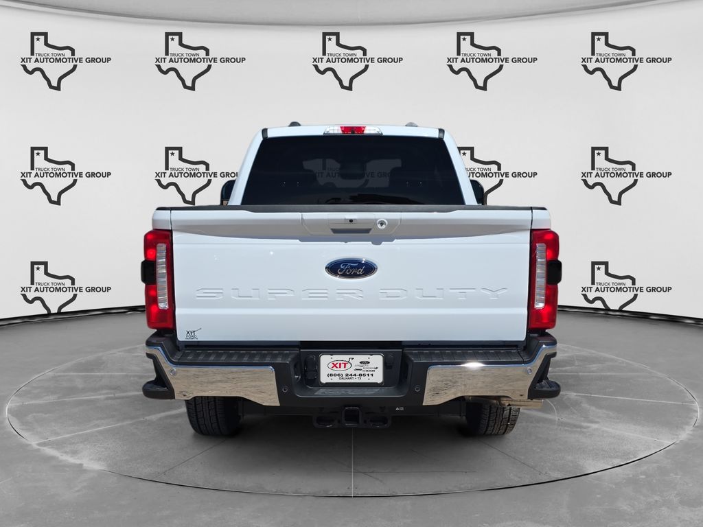 New 2026 Ford F-250SD Lariat Truck Crew Cab