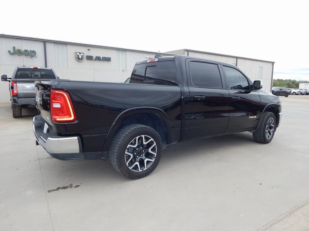 2025 Ram 1500 Laramie photo 3