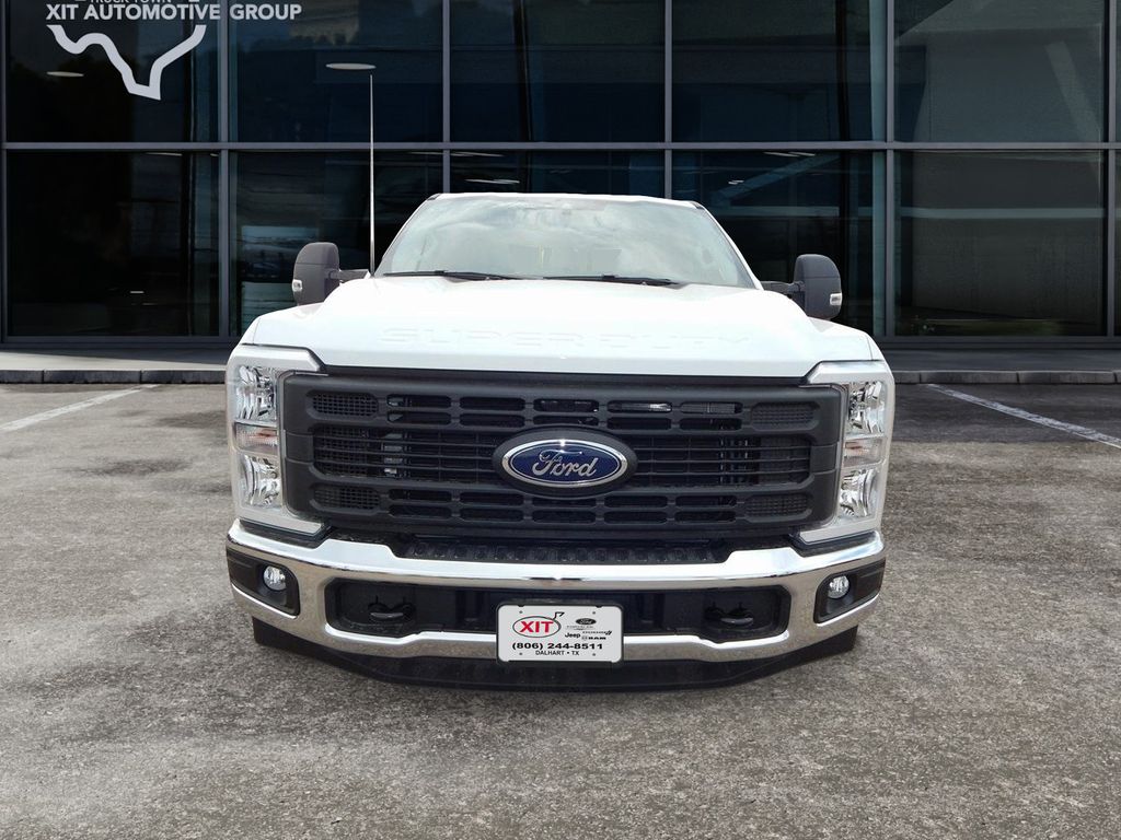 2026 Ford F-350 Super Duty XL - Photo 9