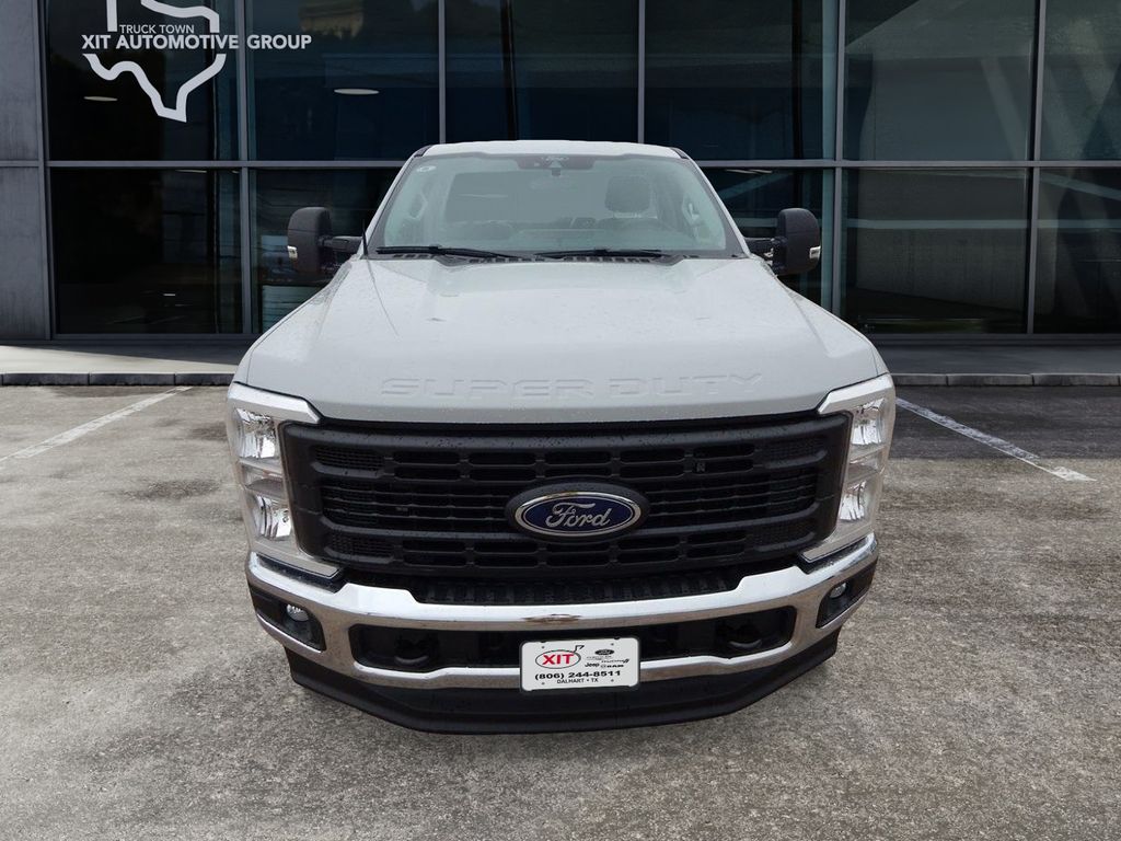 2025 Ford F-250 Super Duty XL - Photo 9