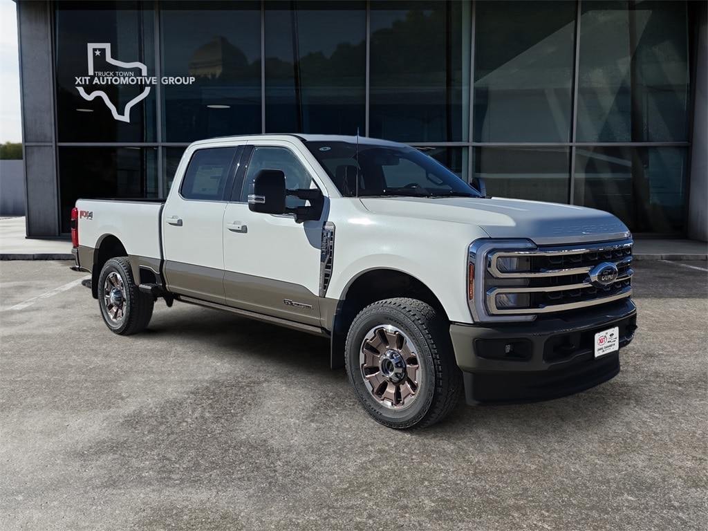 2026 Ford F-350 Super Duty King Ranch's photo