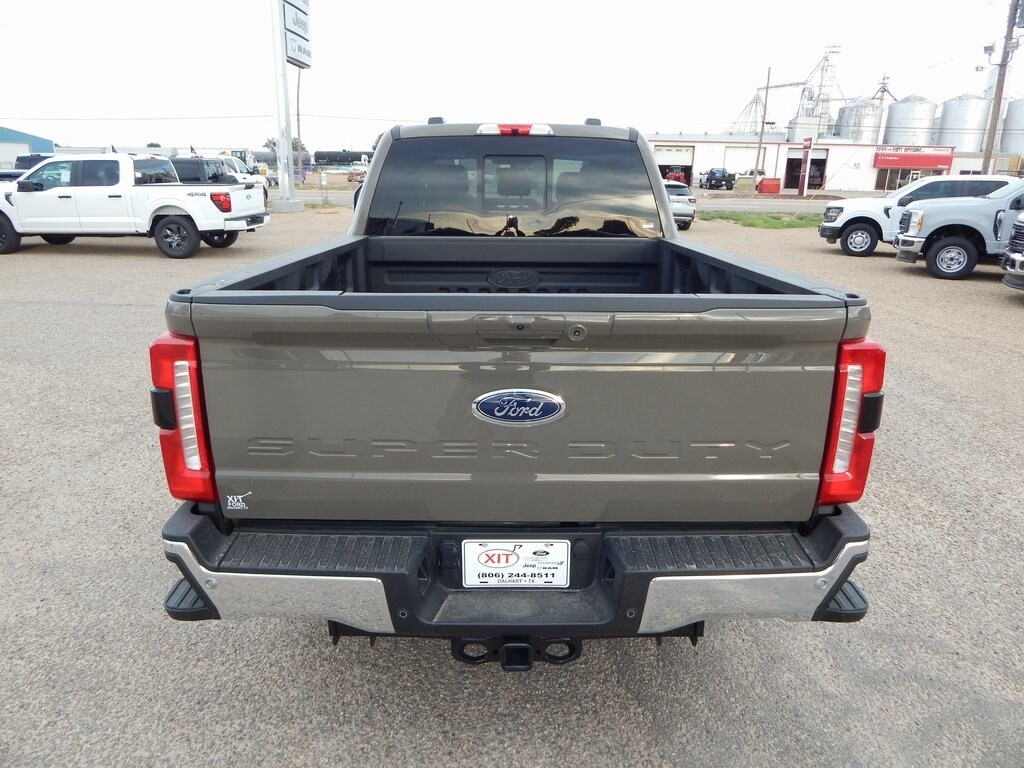 2026 Ford F-250 photo 4