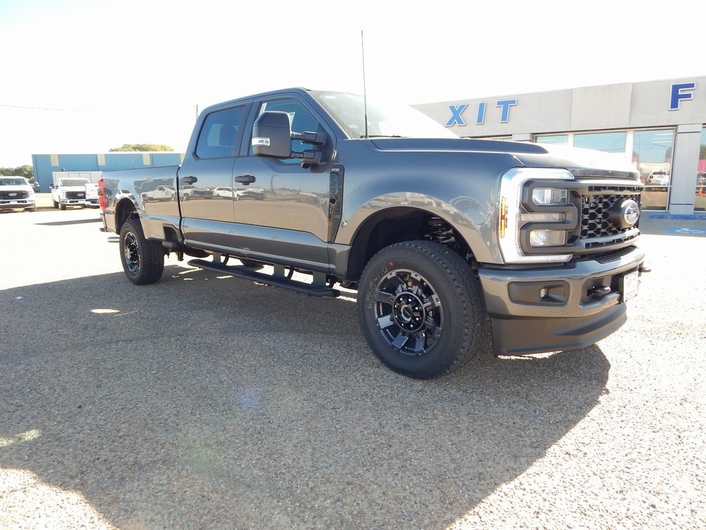 New 2026 Ford F-250SD Truck Crew Cab