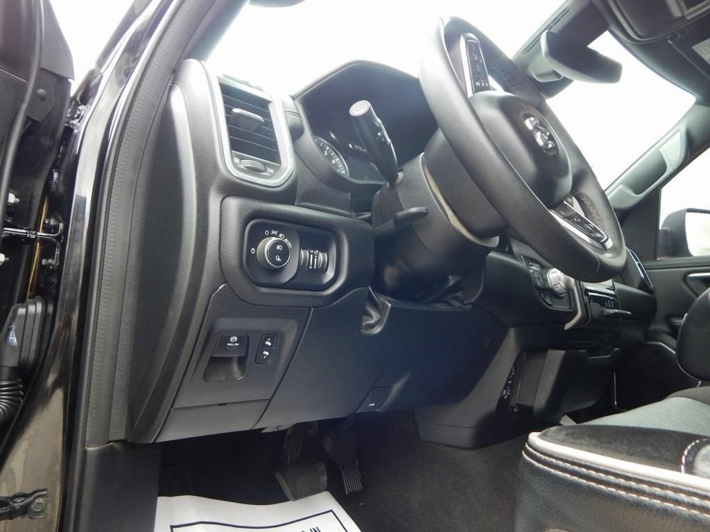 2025 RAM Ram 1500 Pickup Laramie - Photo 18