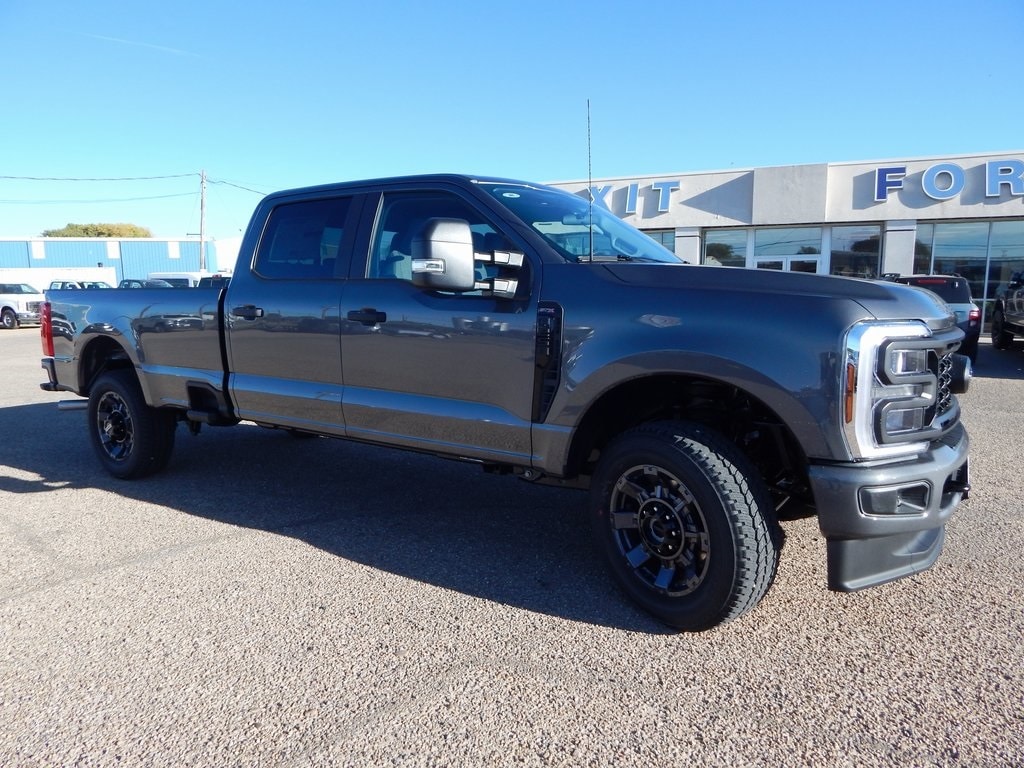 New 2026 Ford F-250SD Truck Crew Cab