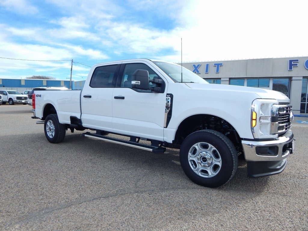 2026 Ford F-350 Super Duty XLT's photo