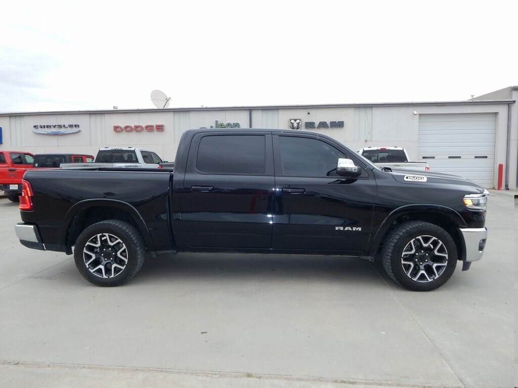 2025 Ram 1500 Laramie photo 2