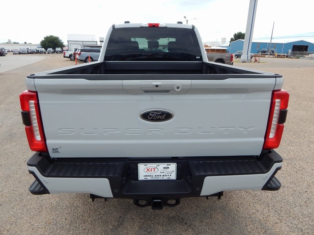 2025 Ford F-250 photo 4