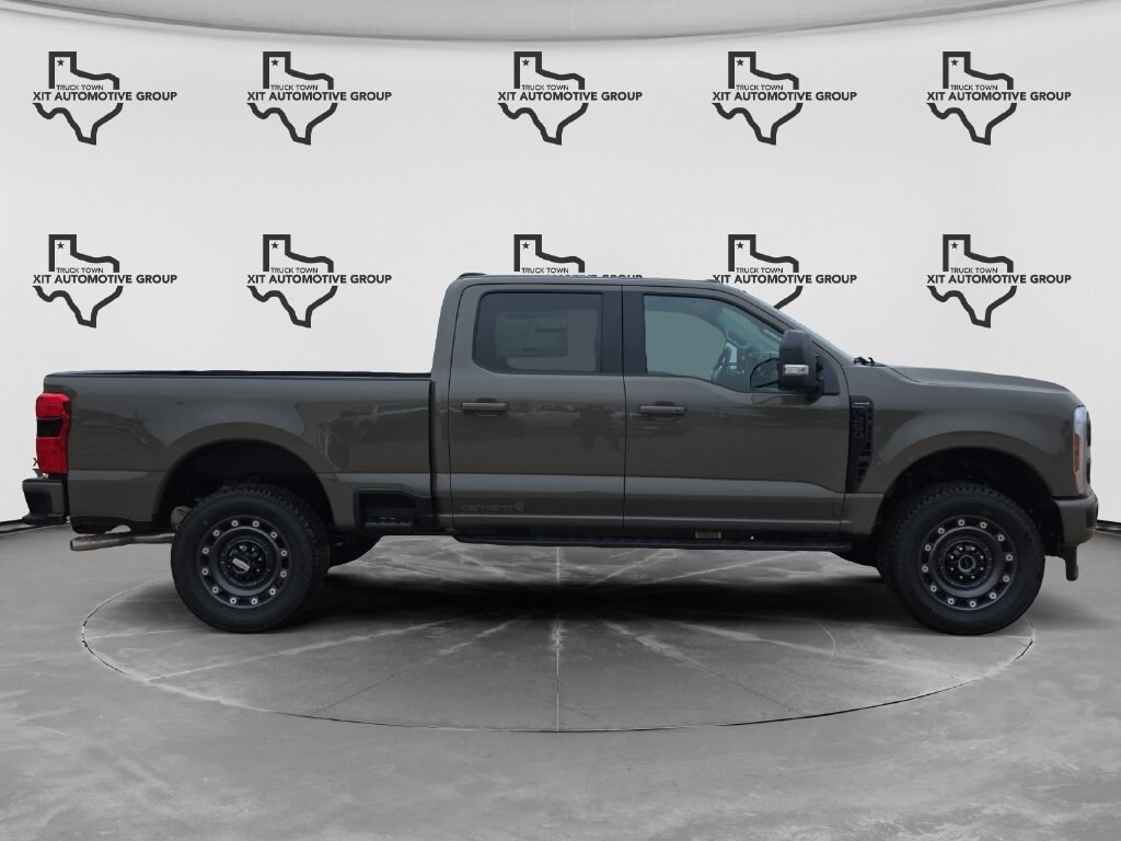New 2027 Ford F-250SD XLT Truck Crew Cab