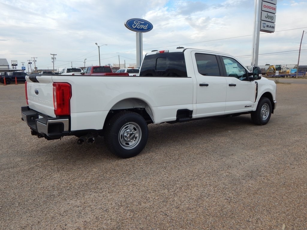 New 2026 Ford F-350SD XL Truck Crew Cab