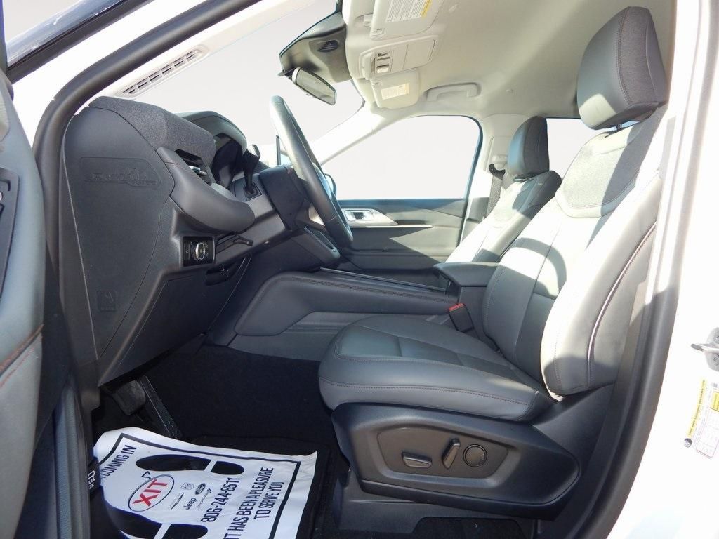 2026 Ford Explorer Active - Photo 11