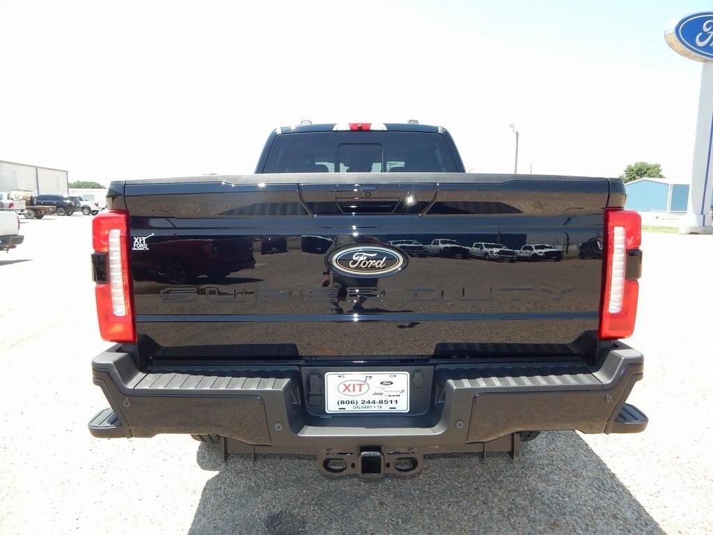 2025 Ford F-250 photo 4