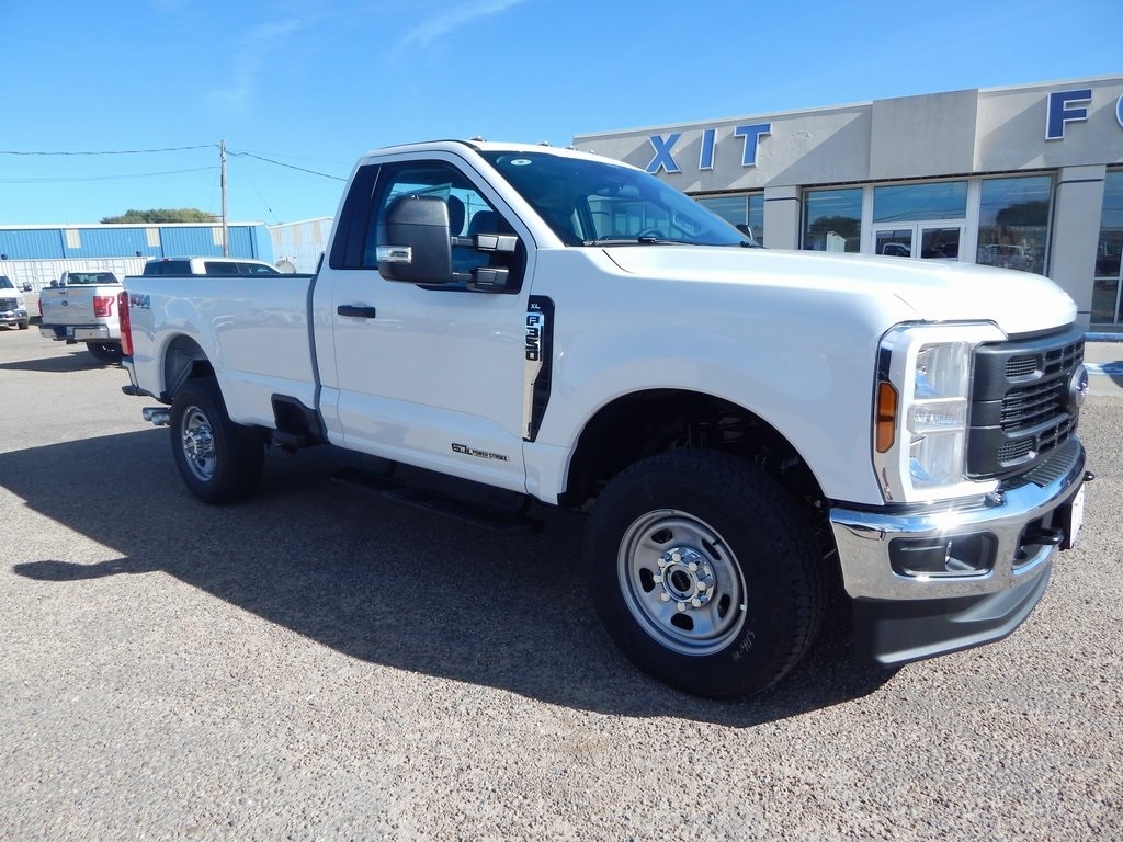 2026 Ford F-350 Super Duty XL's photo