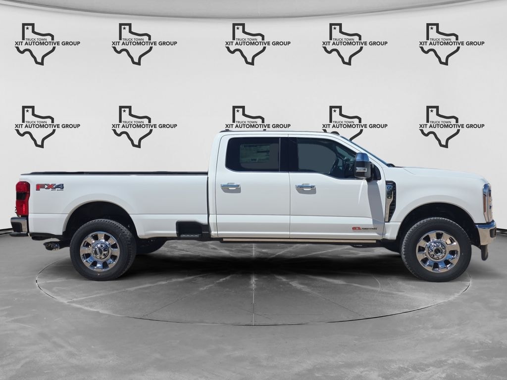 New 2026 Ford F-350SD Lariat Truck Crew Cab
