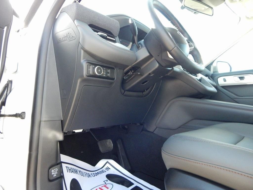 2026 Ford Explorer Active - Photo 18