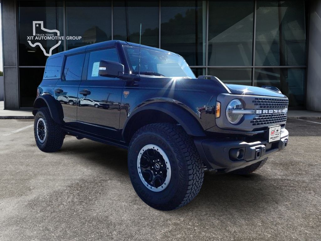 2025 Ford Bronco Badlands SUV