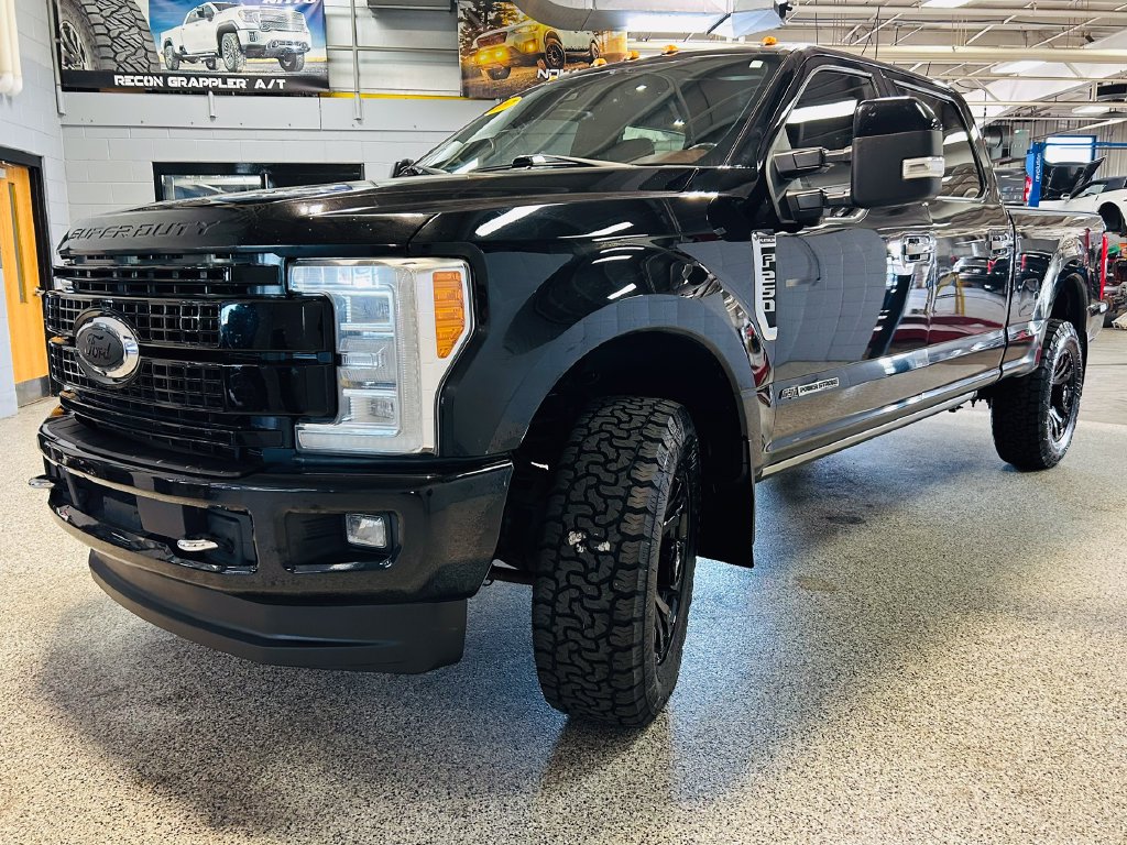 Used 2017 Ford F-250SD Platinum Truck