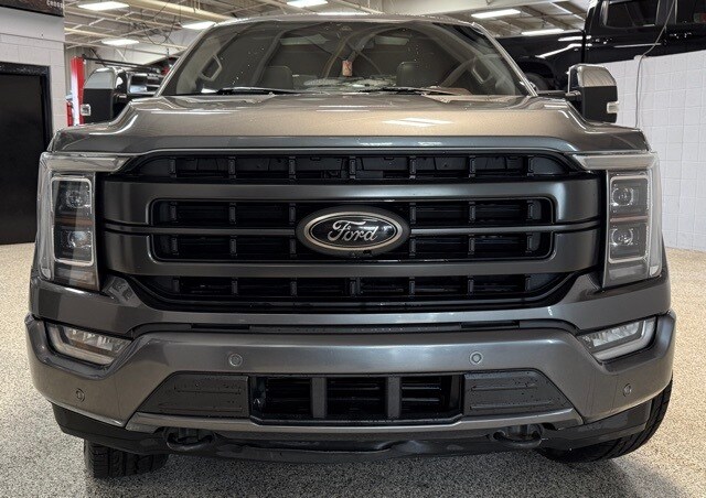 2022 Ford F-150 Lariat photo 2