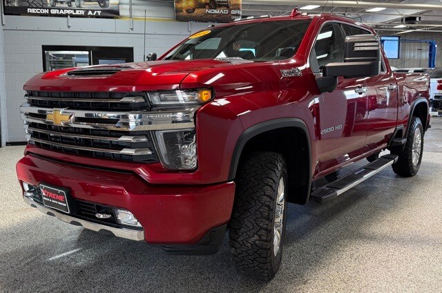 2022 Chevrolet Silverado 2500HD High Country photo 3