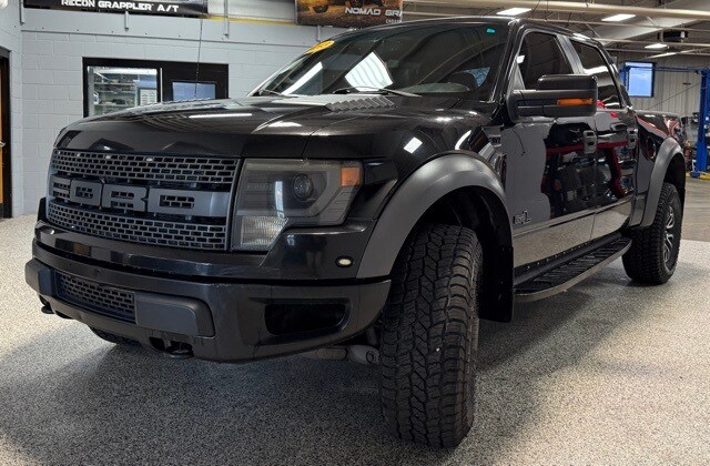 2013 Ford F-150 SVT Raptor photo 3