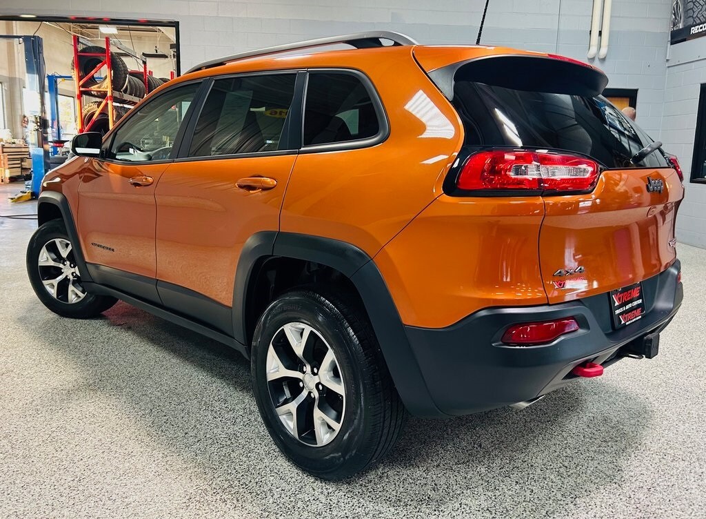 Used 2016 Jeep Cherokee Trailhawk SUV