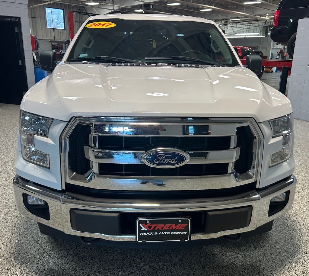2017 Ford F-150 XLT photo 2