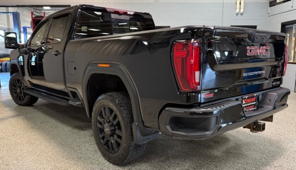 Used 2022 GMC Sierra 2500HD AT4 Truck