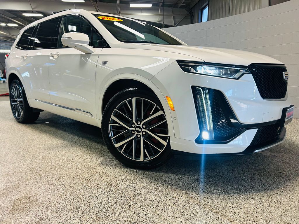  Cadillac XT6