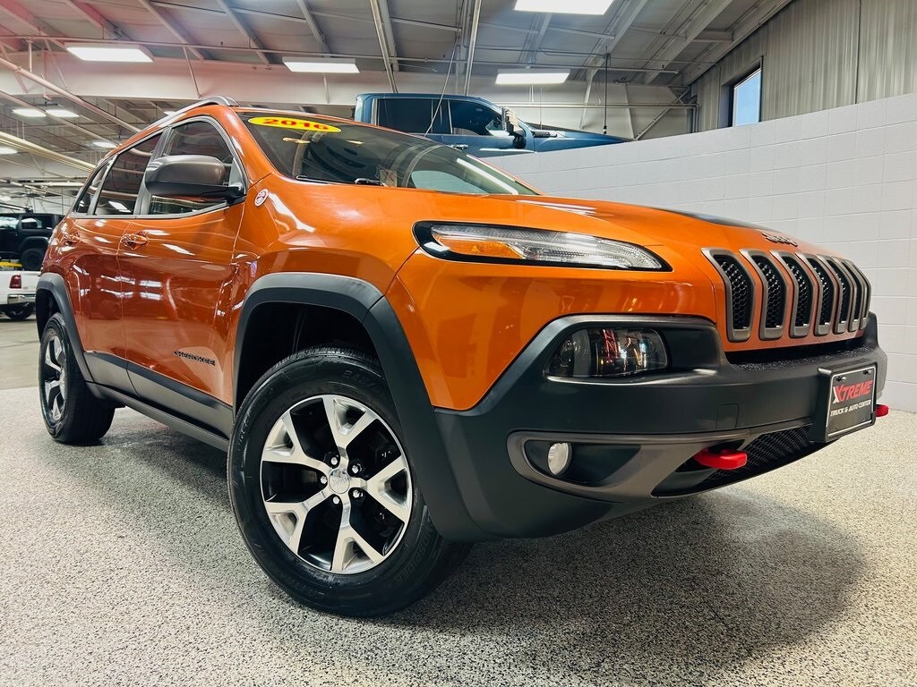 Used 2016 Jeep Cherokee Trailhawk SUV