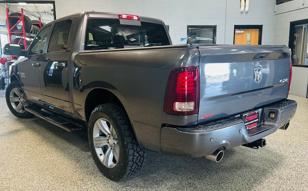2014 Ram 1500 Sport photo 4