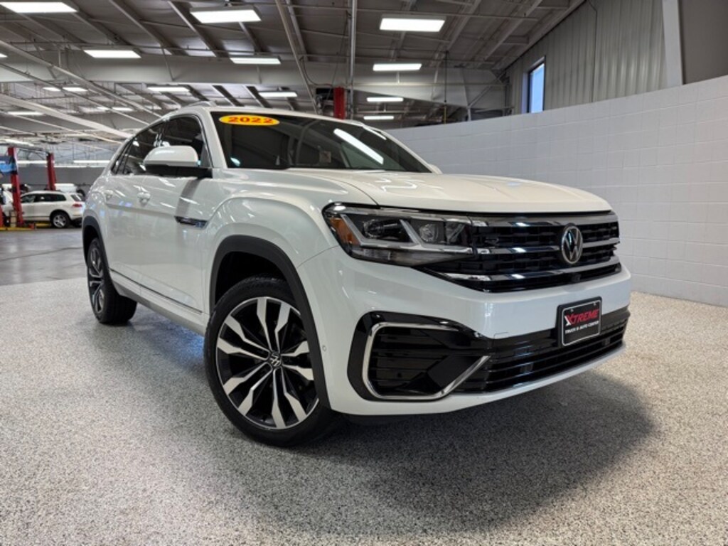 Used 2022 Volkswagen Atlas Cross Sport 3.6L V6 SEL Premium R-Line SUV