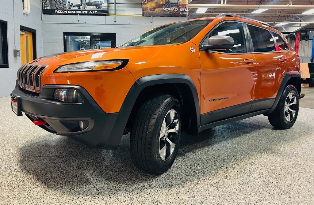 Used 2016 Jeep Cherokee Trailhawk SUV