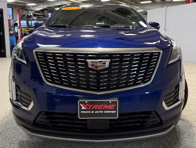 2023 Cadillac XT5 Premium Luxury photo 2