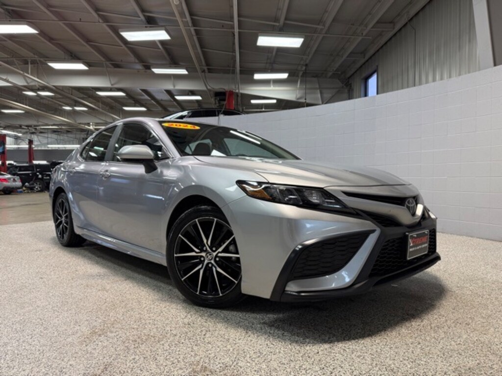 Used 2024 Toyota Camry SE Sedan