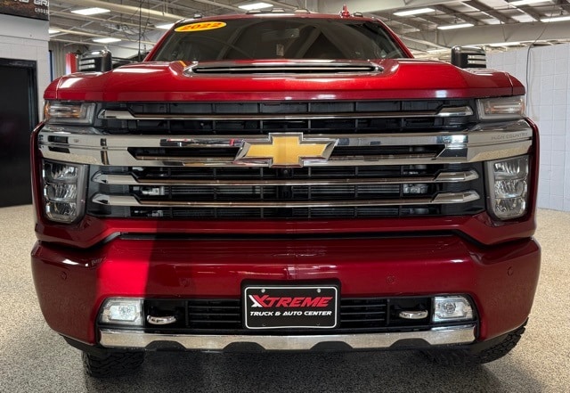 2022 Chevrolet Silverado 2500HD High Country photo 2