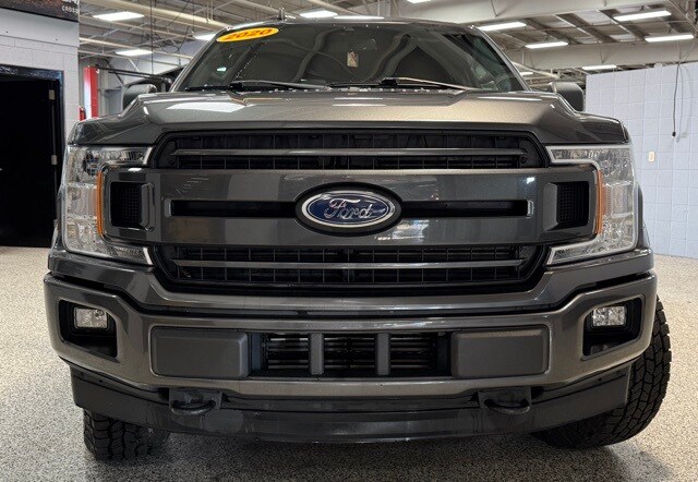 2020 Ford F-150 XLT photo 2