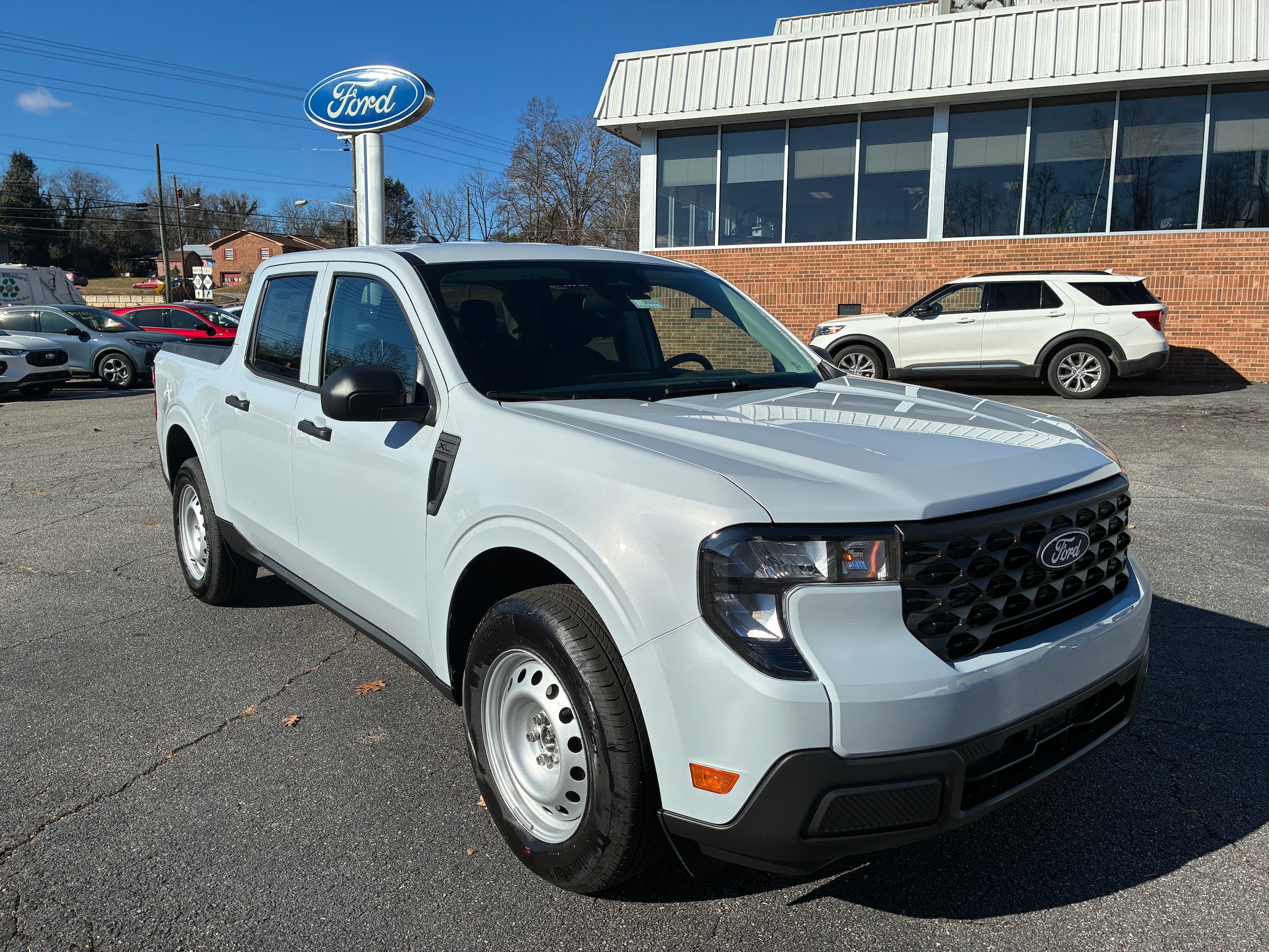 2025 Ford Maverick XL