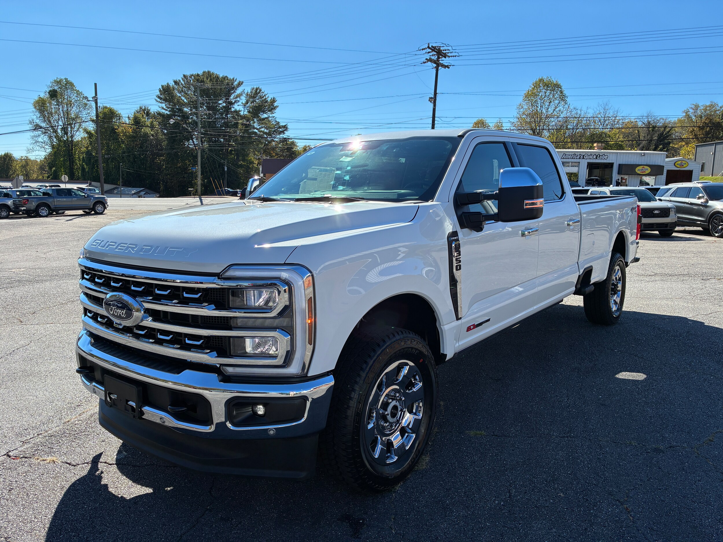 2026 Ford F-350 Super Duty Lariat - Photo 3