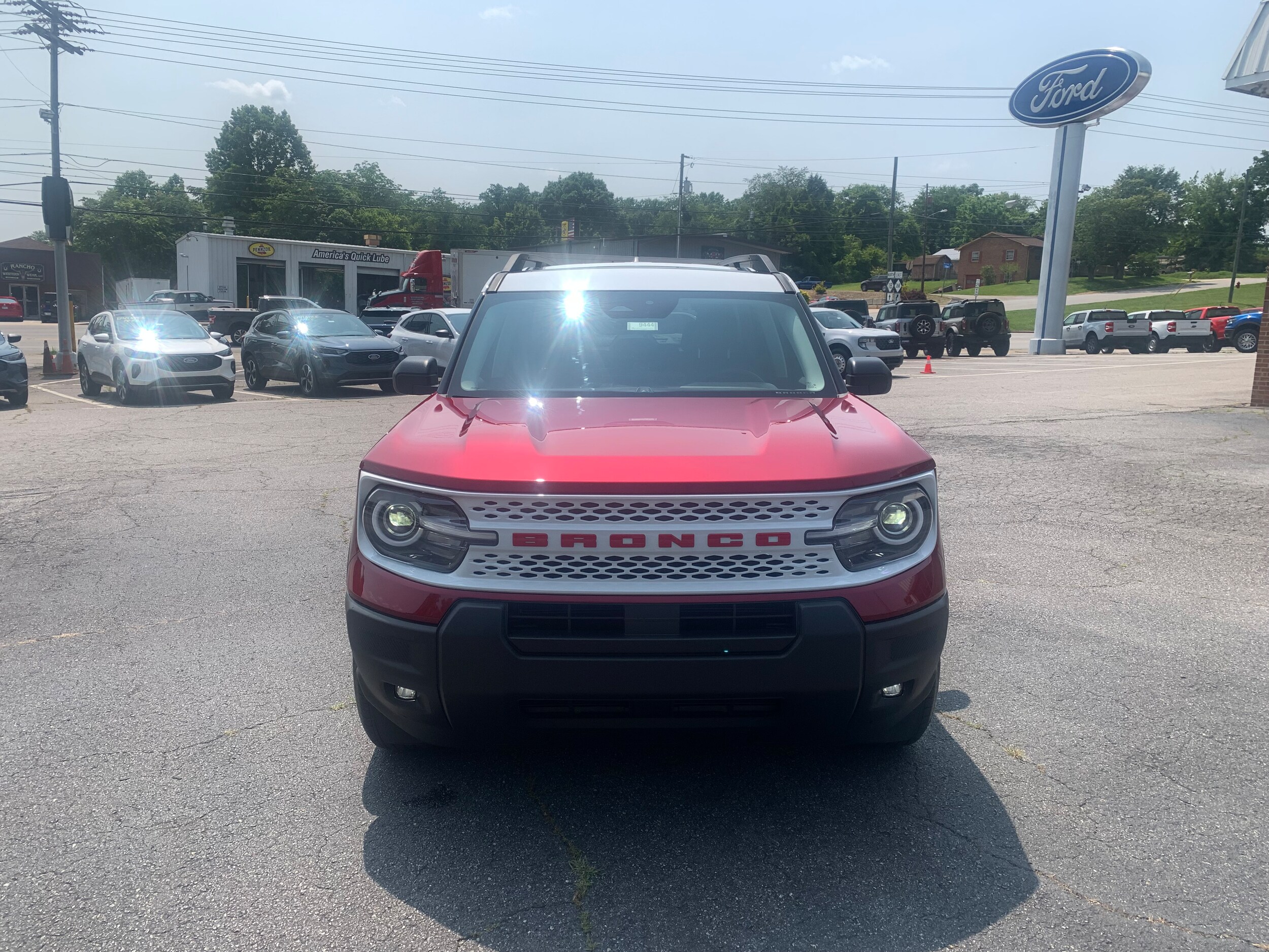 2025 Ford Bronco Sport Heritage photo 2